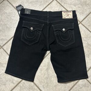 True religion jorts, size 36’ brand new/never worn. Bought em, never wore em